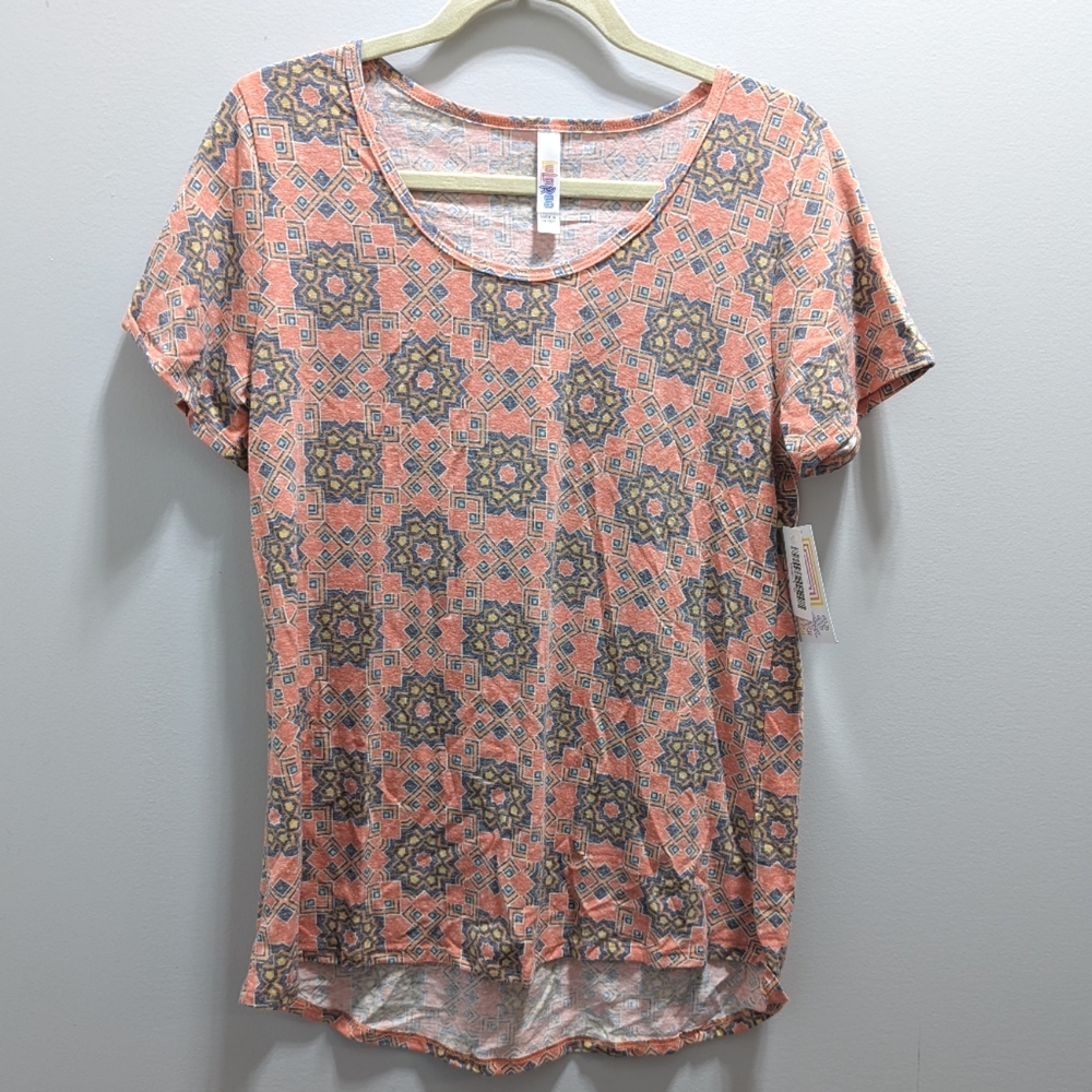 LuLaRoe Classic T - Medium *NWT*
